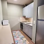 Residencia Universitaria Resa Damia Bonet アパート