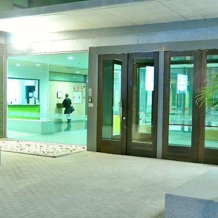 Residencia Universitaria Resa Damia Bonet 발렌시아