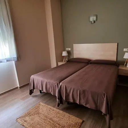 아파트 Residencia Universitaria Resa Damia Bonet *