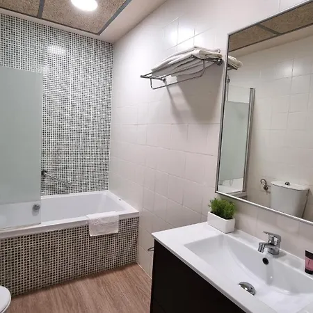 아파트 Residencia Universitaria Resa Damia Bonet *