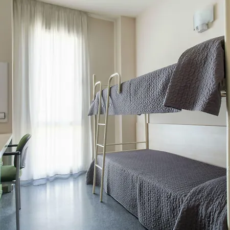 아파트 Residencia Universitaria Resa Damia Bonet *