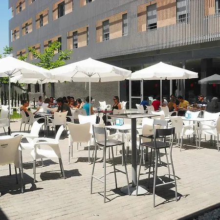Residencia Universitaria Resa Damia Bonet * Valencia