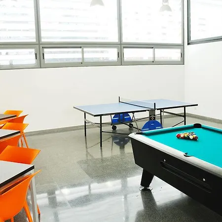 아파트 Residencia Universitaria Resa Damia Bonet