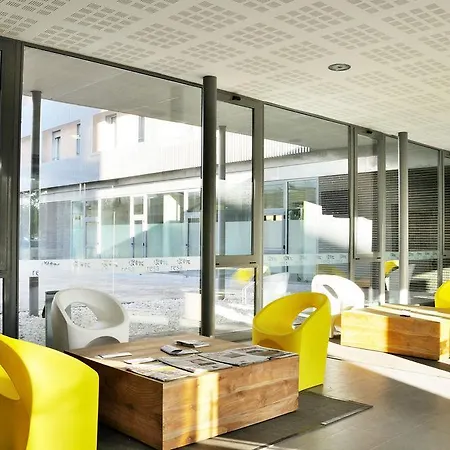Residencia Universitaria Resa Damia Bonet Valencia