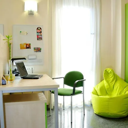 아파트 Residencia Universitaria Resa Damia Bonet *