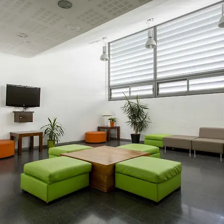Residencia Universitaria Resa Damia Bonet * Valencia