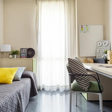 Residencia Universitaria Resa Damia Bonet 아파트 *